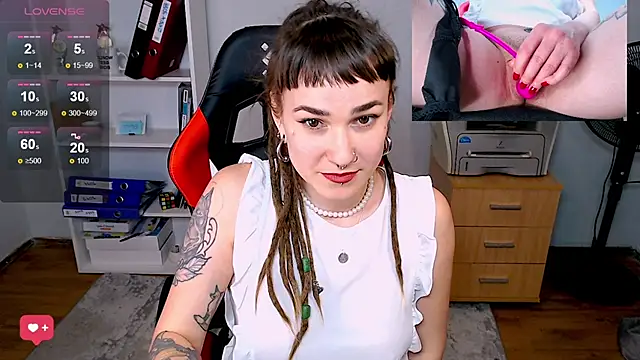 Snapshot of FoxRineHelen chatting on 02/22/25, 06:30 FoxRineHelen online show from 02/22/25, 06:30