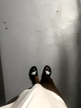 Snapshot of zeekBbc chatting on 10/26/25, 12:00 zeekBbc online show from 10/26/25, 12:00