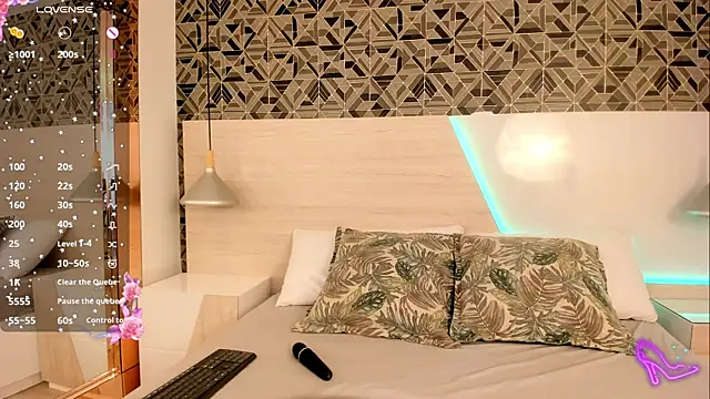 Snapshot of IvannaAnggel chatting on 03/04/25, 12:33 IvannaAnggel online show from 03/04/25, 12:33