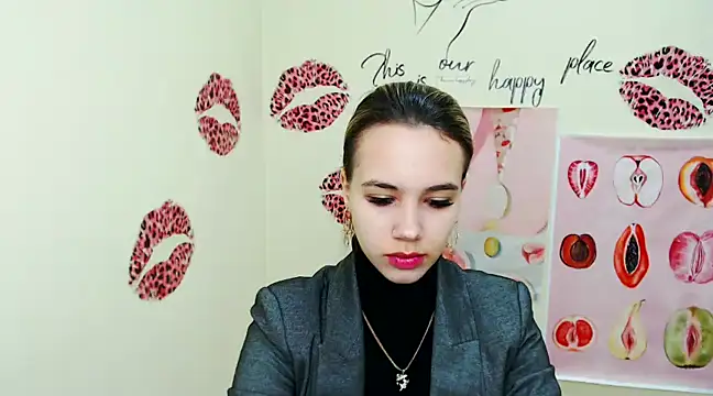 Snapshot of _StAcY chatting on 12/12/24, 07:30  StAcY online show from 12/12/24, 07:30