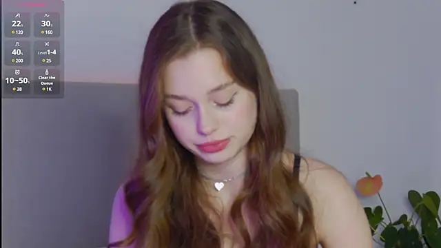 Snapshot of Lisa_Moones chatting on 12/23/24, 04:06 Lisa Moones online show from 12/23/24, 04:06