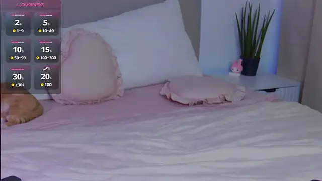 Snapshot of Lisa_Moones chatting on 01/09/25, 08:11 Lisa Moones online show from 01/09/25, 08:11