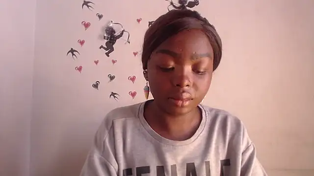 Snapshot of _Zooee chatting on 06/10/26, 04:39 Zooee online show from 06/10/26, 04:39
