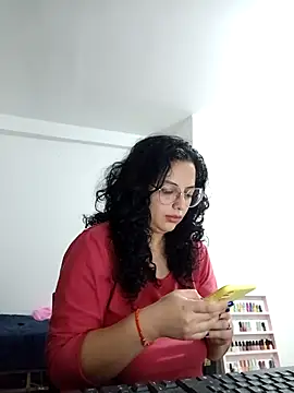 babyluna939 online show from 04/25/26, 11:35