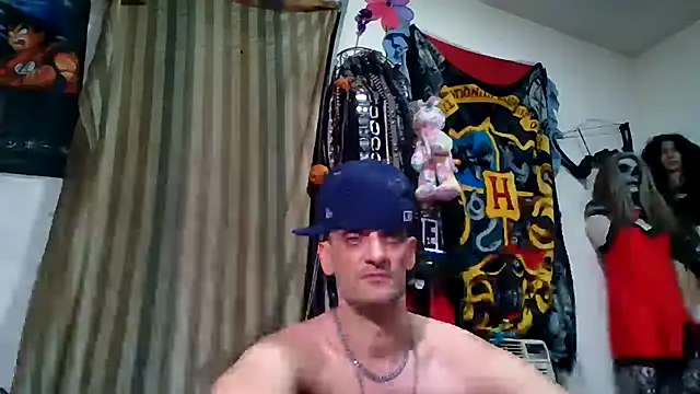 Snapshot of slinginbigD chatting on 03/04/26, 09:04 slinginbigD online show from 03/04/26, 09:04