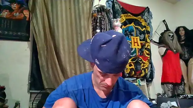 Snapshot of slinginbigD chatting on 03/09/26, 09:24 slinginbigD online show from 03/09/26, 09:24