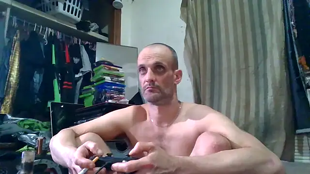 Snapshot of slinginbigD chatting on 03/14/26, 11:37 slinginbigD online show from 03/14/26, 11:37