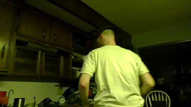 Snapshot of slinginbigD chatting on 03/18/26, 12:58 slinginbigD online show from 03/18/26, 12:58