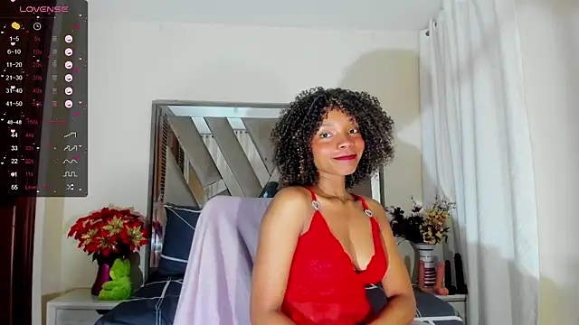 Snapshot of sara_williams01 chatting on 02/09/25, 01:03 sara williams01 online show from 02/09/25, 01:03