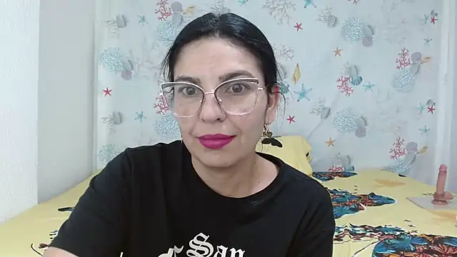 anybellucci43 online show from 12/21/24, 03:25