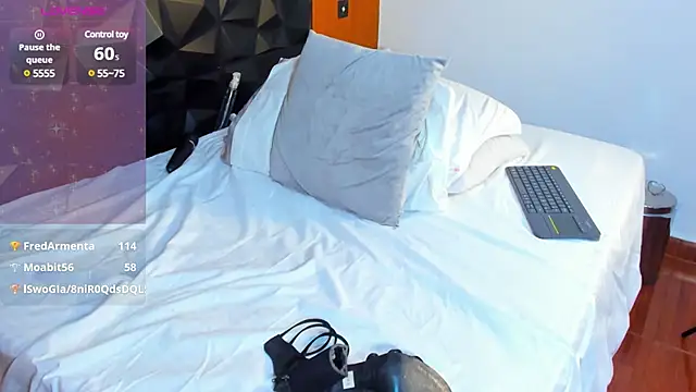 Wendy Marchall online show from 02/24/25, 10:36