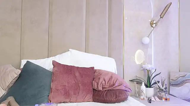 Denise Taylor online show from 01/01/25, 06:16