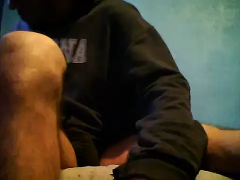 Snapshot of Vago745 chatting on 12/10/24, 09:00 Vago745 online show from 12/10/24, 09:00