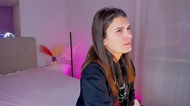 Laura Leee online show from 01/19/25, 09:11