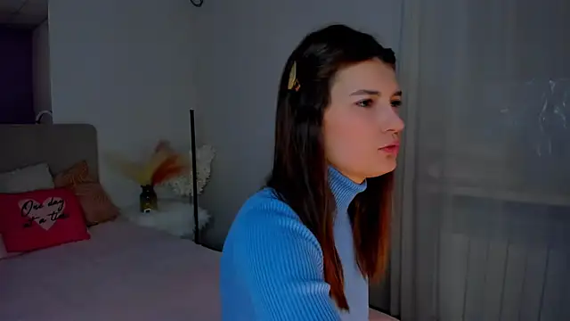 Laura Leee online show from 02/09/25, 06:22