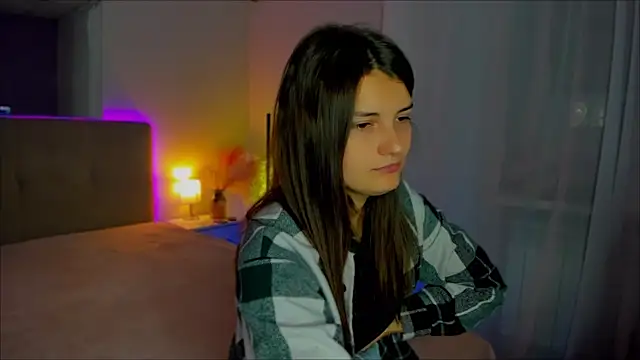 Laura Leee online show from 09/26/25, 05:33