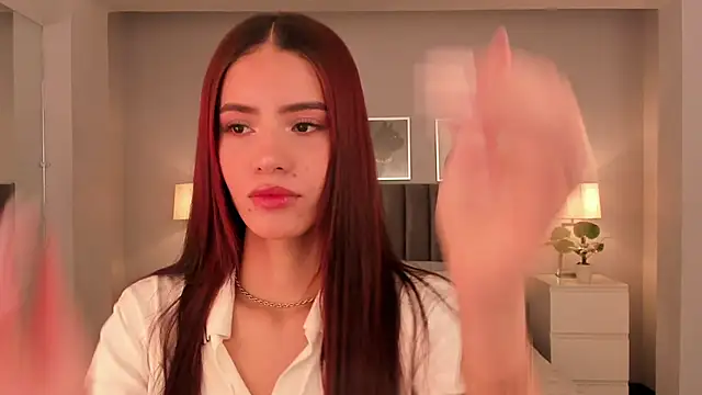 Madie  collins online show from 02/02/25, 11:19