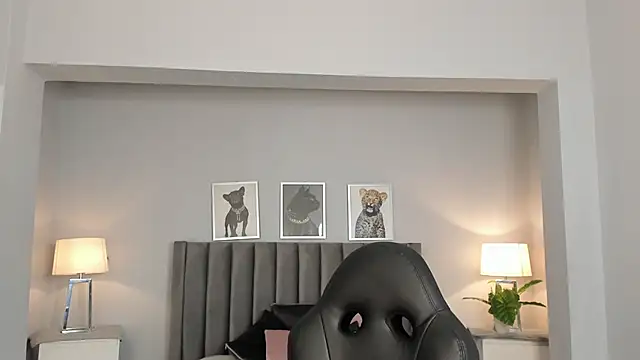 Madie  collins online show from 02/28/25, 10:52