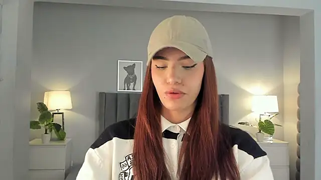 Madie  collins online show from 10/30/25, 11:33