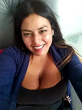 Snapshot of DULCE__26 chatting on 02/23/25, 02:57 DULCE  26 online show from 02/23/25, 02:57