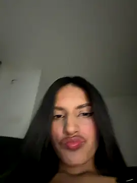 Snapshot of Dulceeany chatting on 10/05/25, 03:05 Dulceeany online show from 10/05/25, 03:05