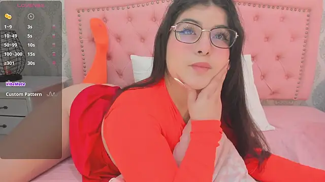 martina rivera  online show from 10/28/25, 12:19