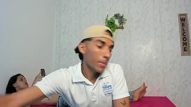 jony honey online show from 06/09/26, 11:44