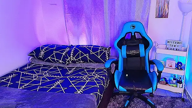 aron wi online show from 09/15/25, 10:37