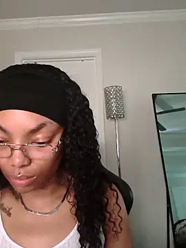 butterflybootyy online show from 05/08/26, 11:04