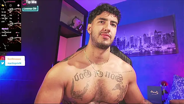 Snapshot of JACOB_MARTINS chatting on 12/01/25, 07:52 JACOB MARTINS online show from 12/01/25, 07:52