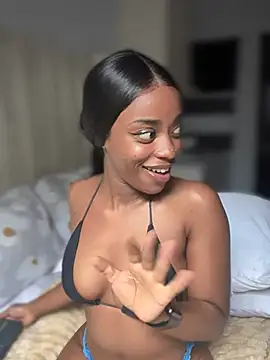 Snapshot of BhadBhad_Kitty chatting on 03/22/25, 11:32 BhadBhad Kitty online show from 03/22/25, 11:32