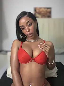 Snapshot of BhadBhad_Kitty chatting on 09/18/25, 11:23 BhadBhad Kitty online show from 09/18/25, 11:23