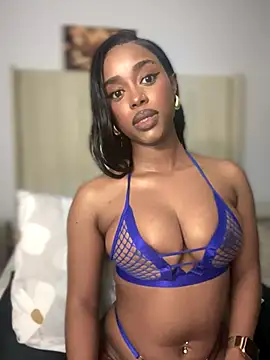 Snapshot of BhadBhad_Kitty chatting on 10/11/25, 03:28 BhadBhad Kitty online show from 10/11/25, 03:28