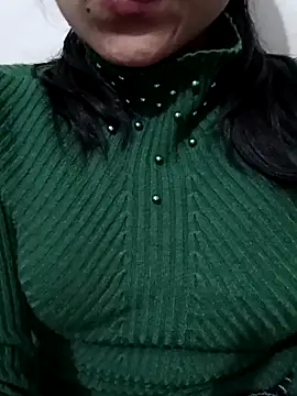 Snapshot of Riyu_05 chatting on 12/20/24, 10:16 Riyu 05 online show from 12/20/24, 10:16