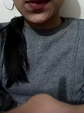 Snapshot of Riyu_05 chatting on 12/21/24, 07:24 Riyu 05 online show from 12/21/24, 07:24