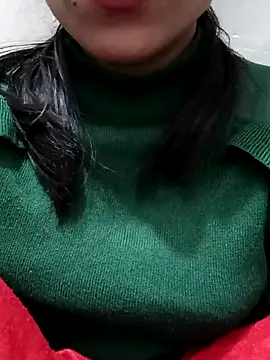 Snapshot of Riyu_05 chatting on 12/27/24, 10:01 Riyu 05 online show from 12/27/24, 10:01