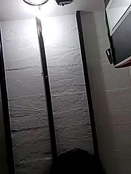 Snapshot of Riyu_05 chatting on 01/03/25, 10:52 Riyu 05 online show from 01/03/25, 10:52