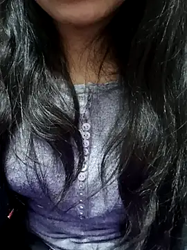 Snapshot of Riyu_05 chatting on 01/06/25, 08:57 Riyu 05 online show from 01/06/25, 08:57