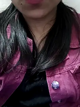 Snapshot of Riyu_05 chatting on 01/11/25, 09:57 Riyu 05 online show from 01/11/25, 09:57