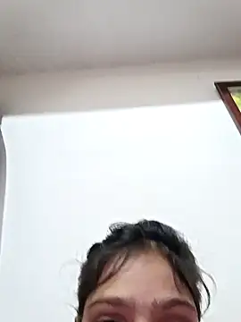 Snapshot of Riyu_05 chatting on 01/15/25, 07:05 Riyu 05 online show from 01/15/25, 07:05