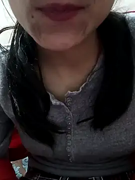 Snapshot of Riyu_05 chatting on 01/17/25, 10:44 Riyu 05 online show from 01/17/25, 10:44