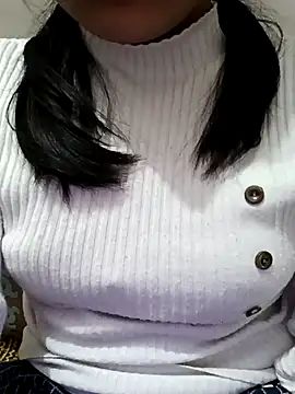 Snapshot of Riyu_05 chatting on 01/21/25, 09:46 Riyu 05 online show from 01/21/25, 09:46