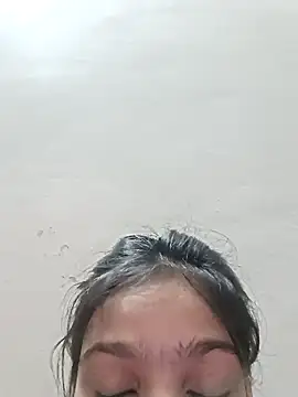 Snapshot of Riyu_05 chatting on 01/29/25, 09:44 Riyu 05 online show from 01/29/25, 09:44