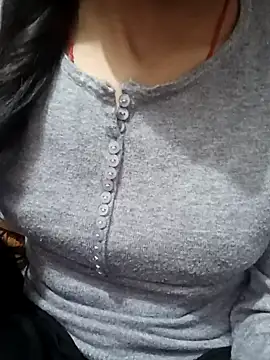 Snapshot of Riyu_05 chatting on 02/03/25, 10:03 Riyu 05 online show from 02/03/25, 10:03