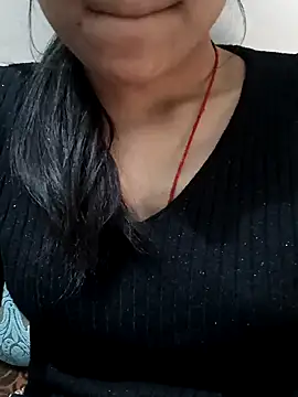 Snapshot of Riyu_05 chatting on 02/07/25, 11:01 Riyu 05 online show from 02/07/25, 11:01