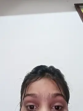 Snapshot of Riyu_05 chatting on 02/11/25, 06:51 Riyu 05 online show from 02/11/25, 06:51