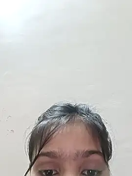 Snapshot of Riyu_05 chatting on 02/15/25, 10:22 Riyu 05 online show from 02/15/25, 10:22