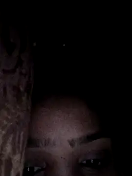 Snapshot of Riyu_05 chatting on 02/21/25, 07:10 Riyu 05 online show from 02/21/25, 07:10