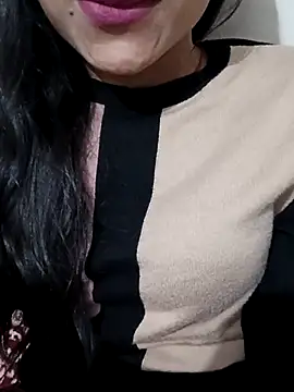 Snapshot of Riyu_05 chatting on 02/24/25, 10:26 Riyu 05 online show from 02/24/25, 10:26