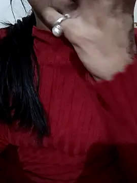 Snapshot of Riyu_05 chatting on 03/01/25, 06:35 Riyu 05 online show from 03/01/25, 06:35